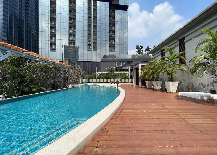 Near Bts Thonglo L Large 57sqm L Pool And Gym 度假居