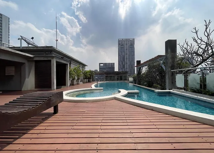 度假居 Near Bts Thonglo L Large 57sqm L Pool And Gym *