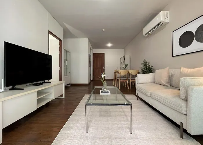 Near Bts Thonglo L Large 57sqm L Pool And Gym 度假居