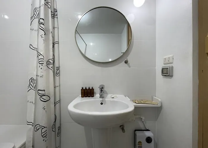 Near Bts Thonglo L Large 57sqm L Pool And Gym